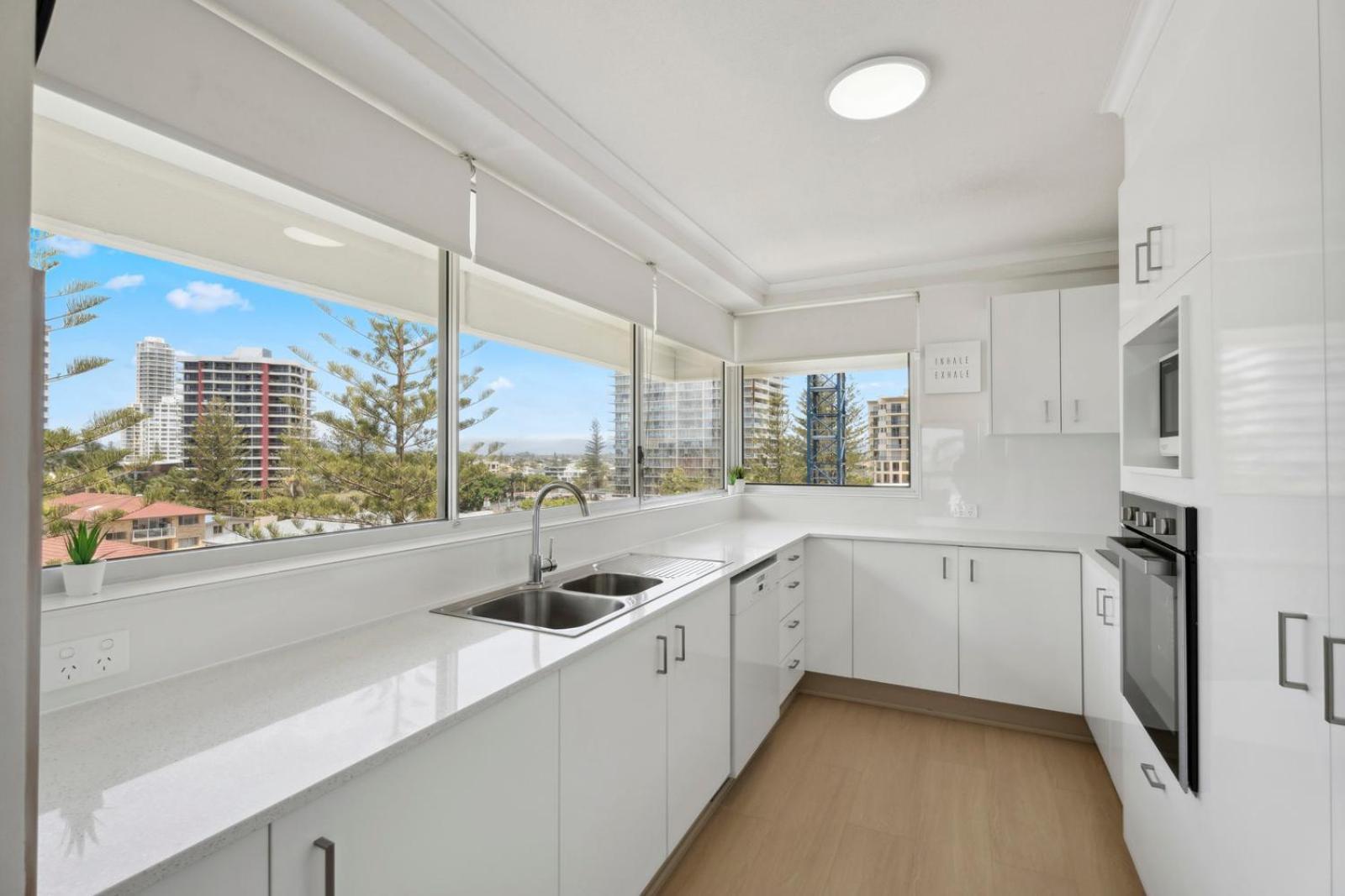 Baronnet Apartments Gold Coast Exterior foto